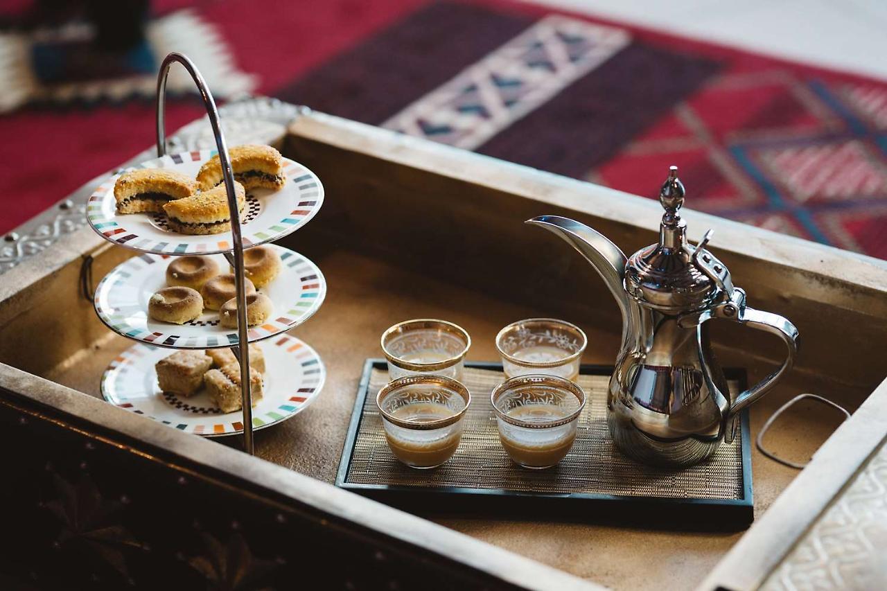 Symphony Style Hotel Kuwait Salmiya Exteriör bild Arabic coffee