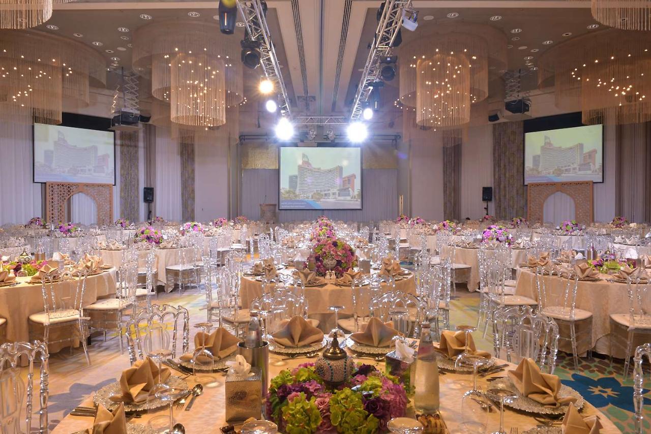 Symphony Style Hotel Kuwait Salmiya Exteriör bild The 2012 Gala Dinner