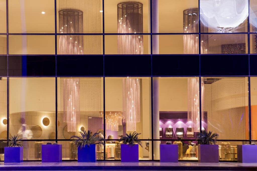 Symphony Style Hotel Kuwait Salmiya Exteriör bild The interior of the hotel