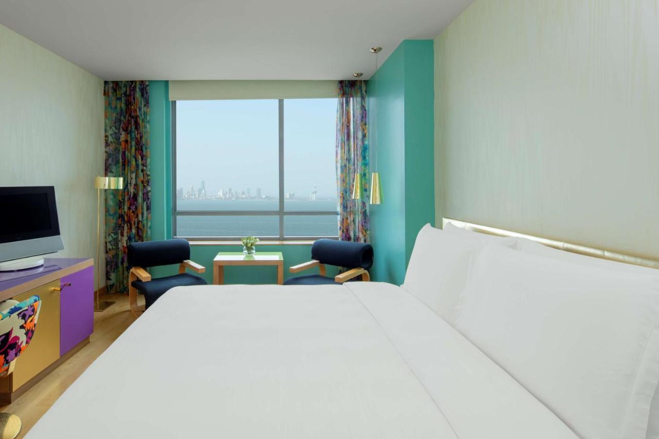 Symphony Style Hotel Kuwait Salmiya Exteriör bild A room at the hotel