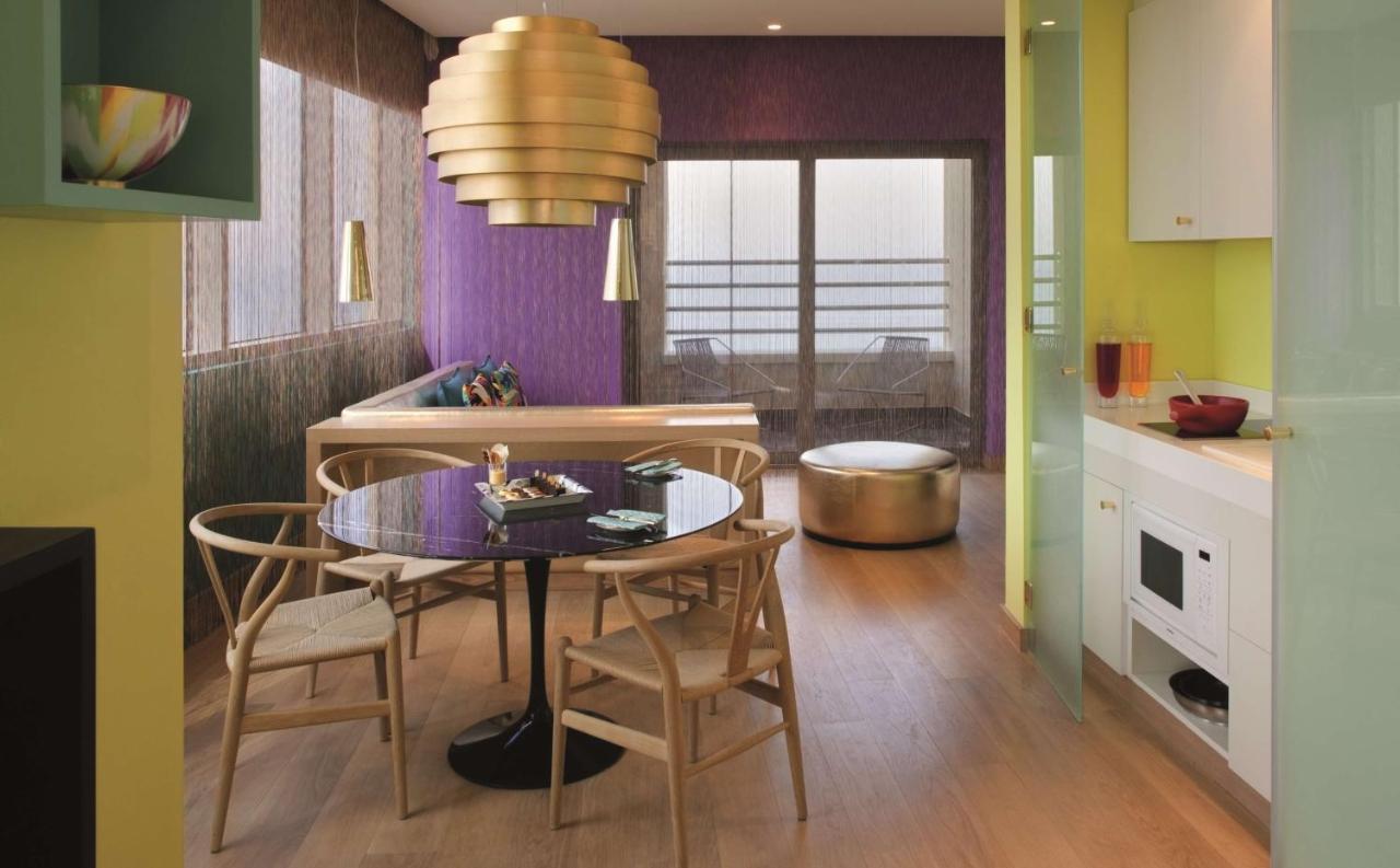 Symphony Style Hotel Kuwait Salmiya Exteriör bild A kitchen in a typical apartment